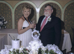 Saturday  December 01  2007  7 -topaz-enhance-faceai 1